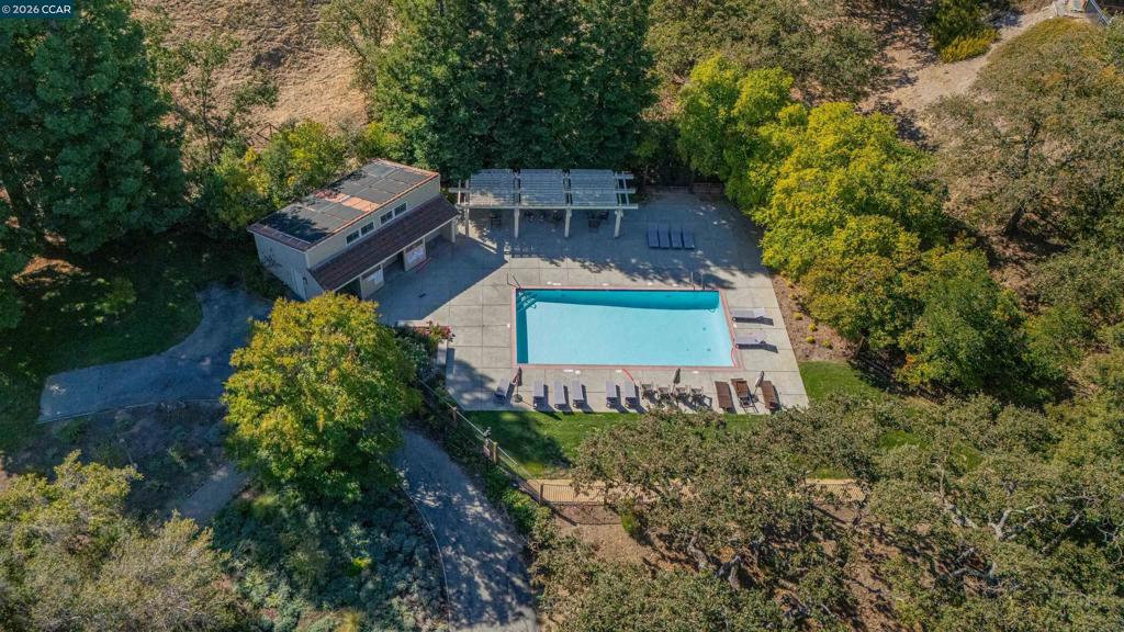 1085 Camino Verde Cir