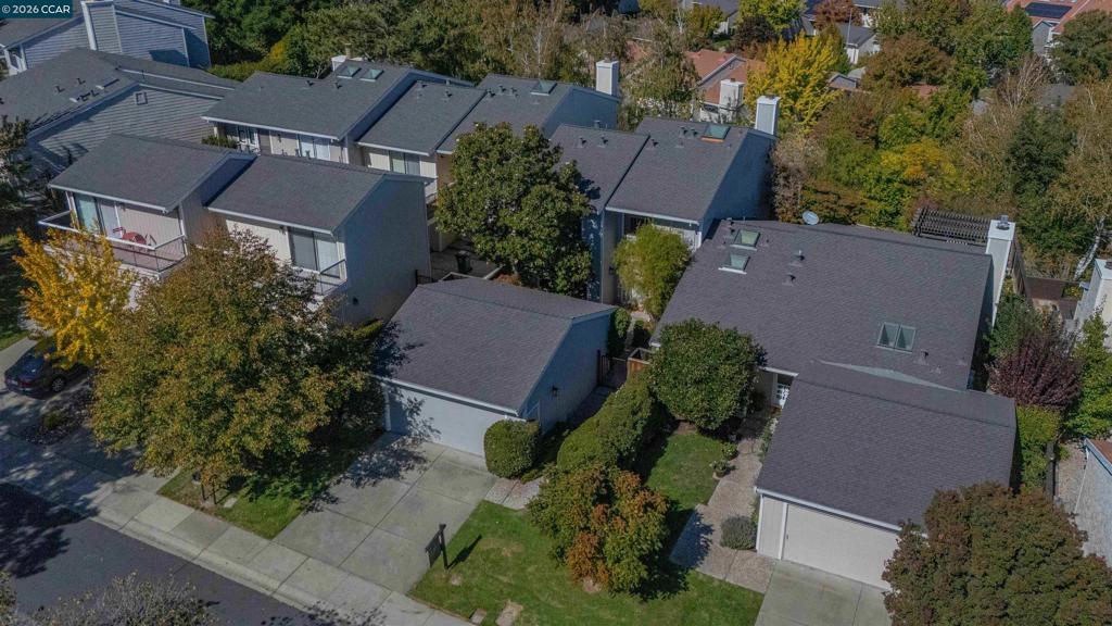 1085 Camino Verde Cir
