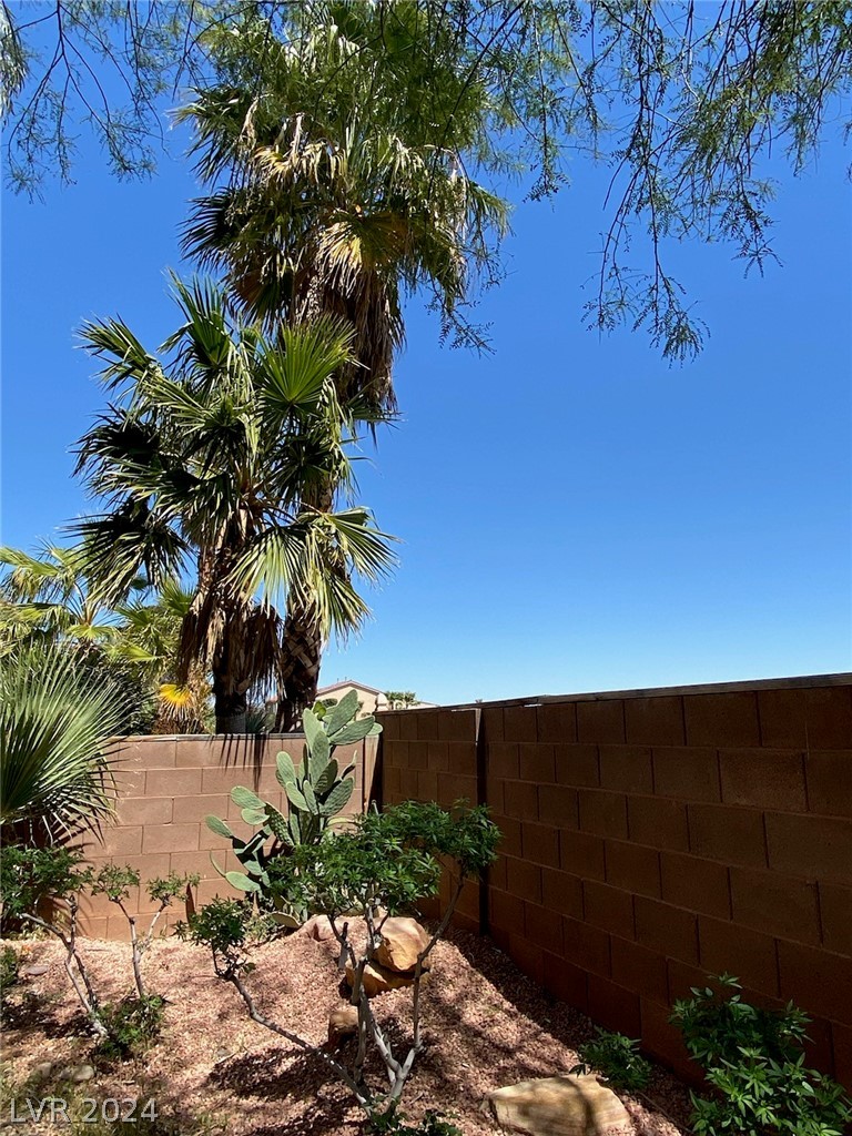 8442 Granite Springs Court