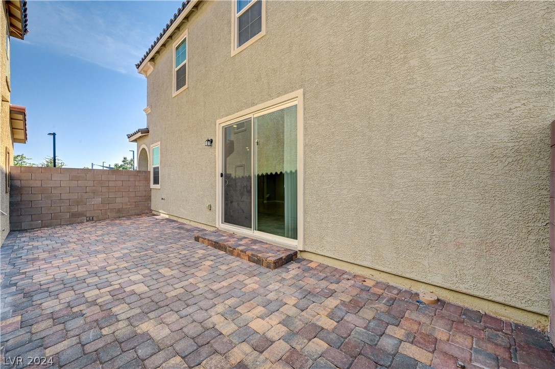 2464 Bellinzona Place