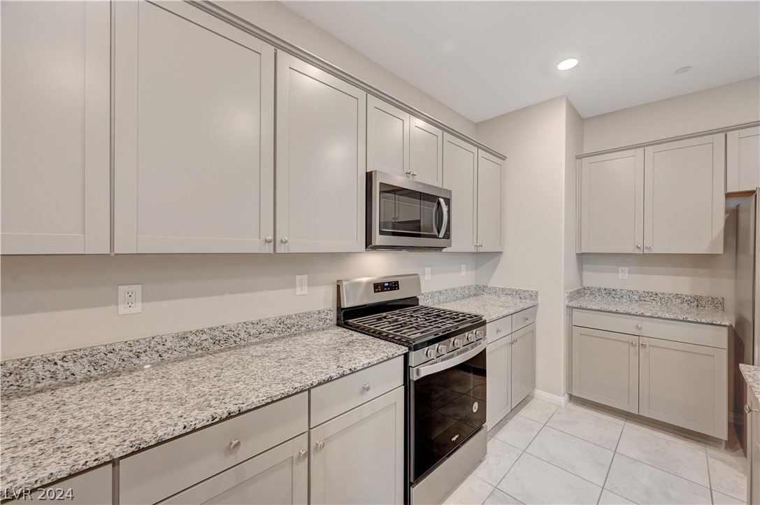 2464 Bellinzona Place