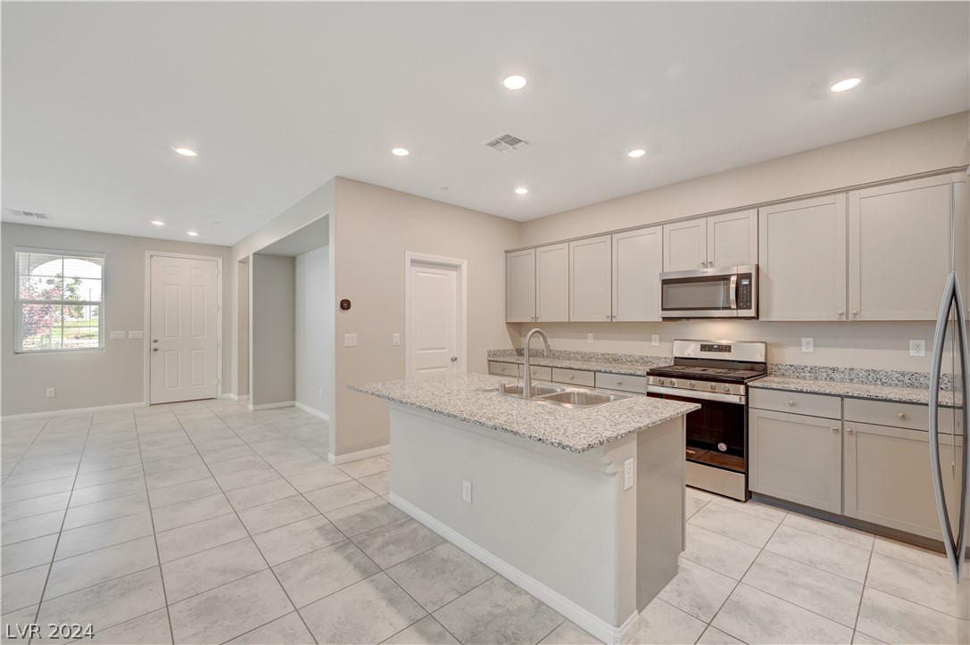 2464 Bellinzona Place