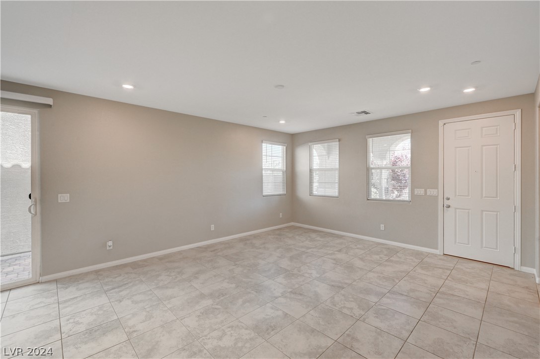 2464 Bellinzona Place