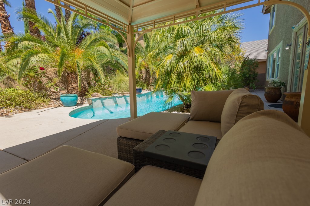 605 Runbridge Street