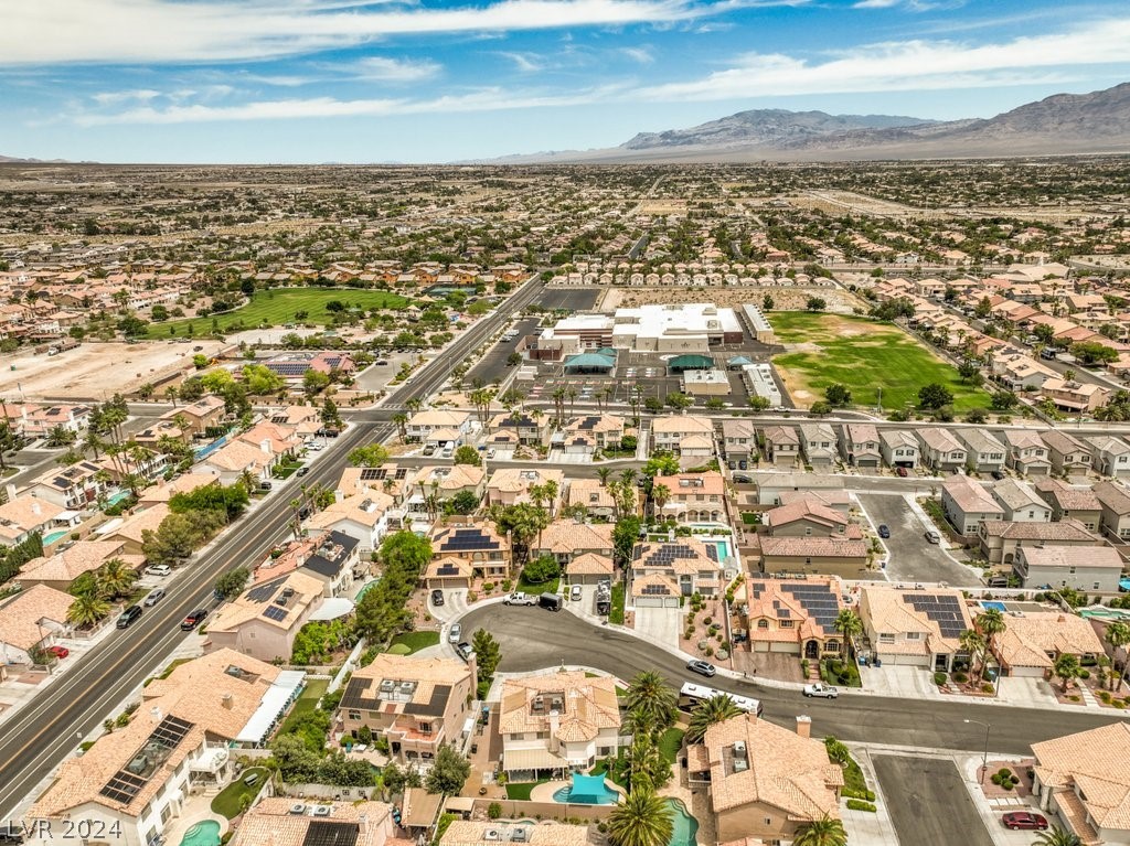 8937 Sailplane Avenue