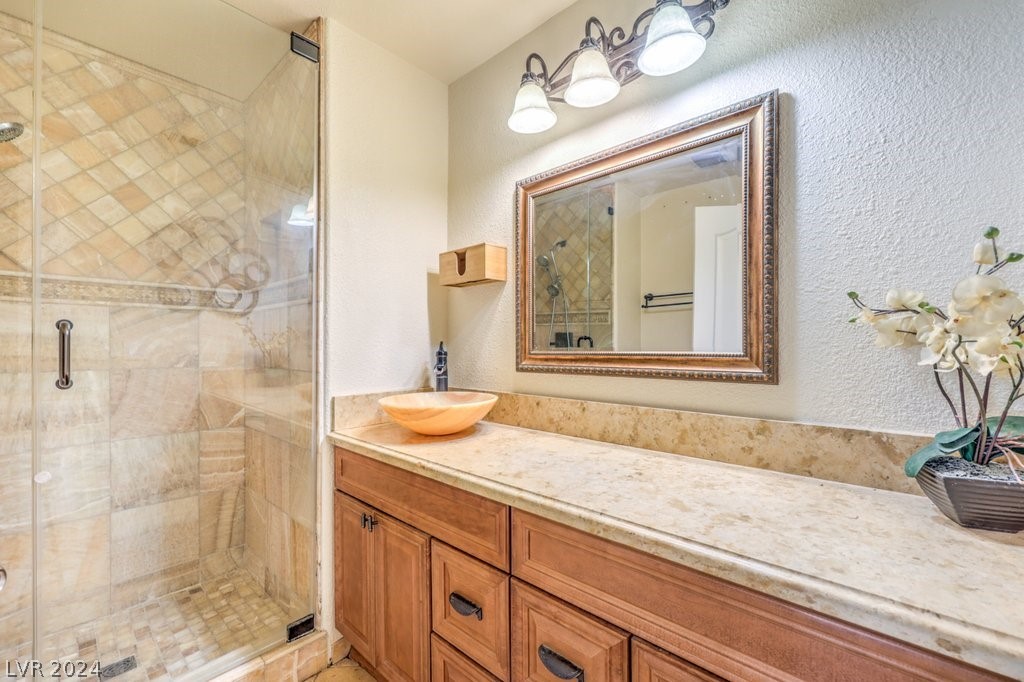 8937 Sailplane Avenue