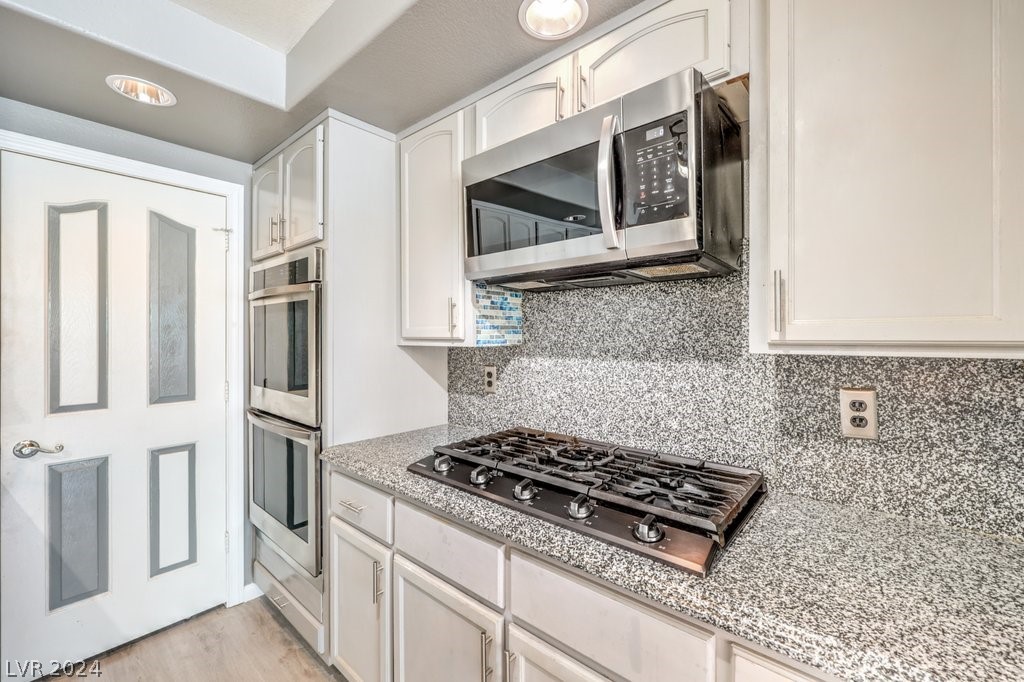 8937 Sailplane Avenue