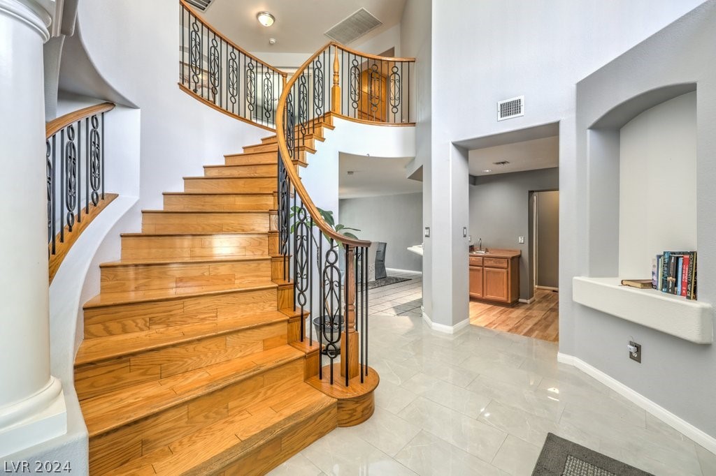 8937 Sailplane Avenue