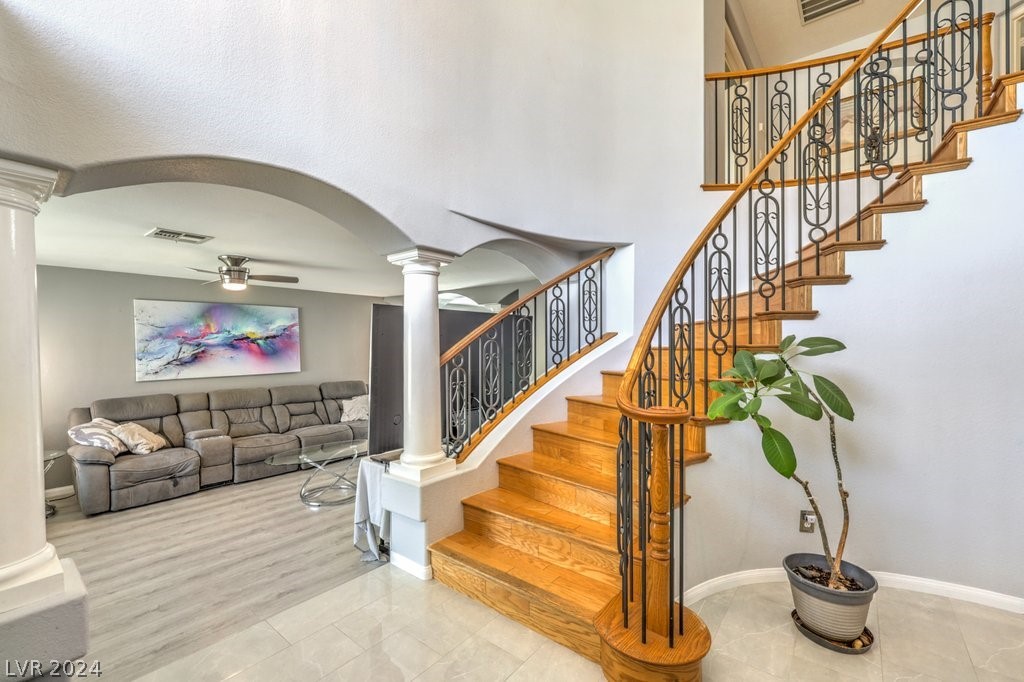 8937 Sailplane Avenue