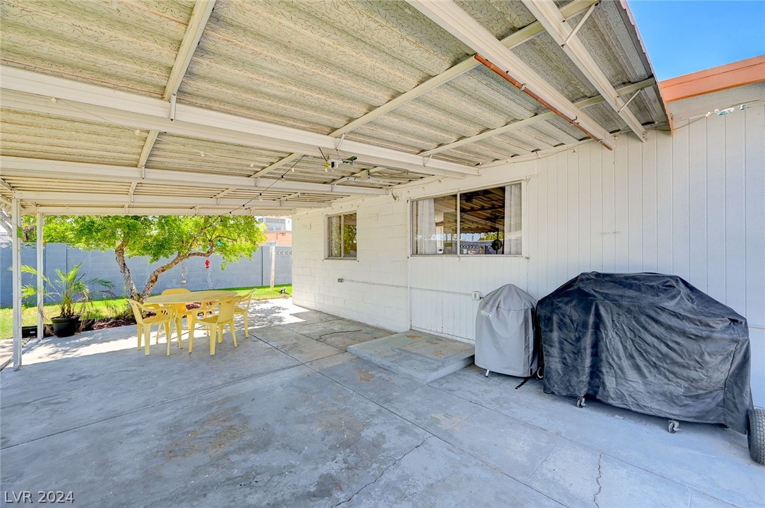 1584 La Jolla Avenue