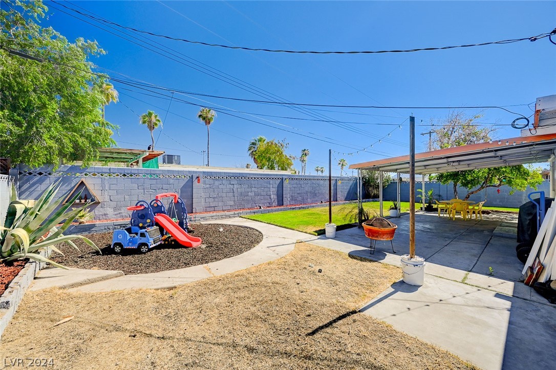 1584 La Jolla Avenue