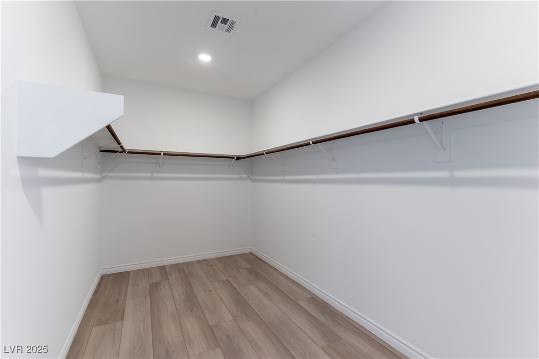 9570 Thistle Creek Avenue