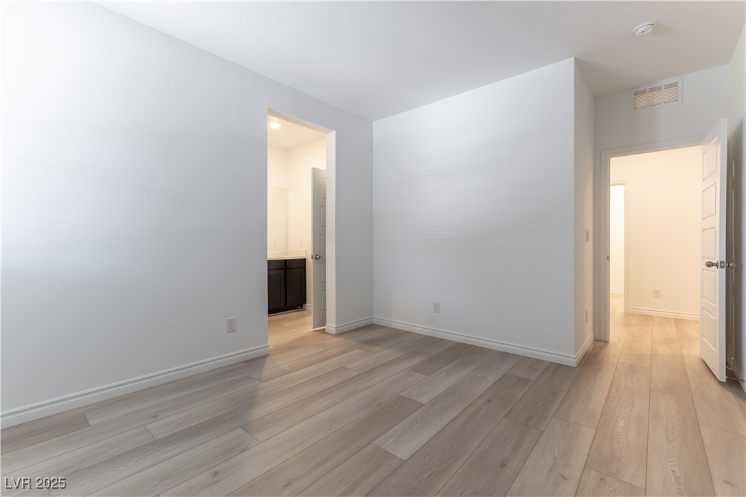 9570 Thistle Creek Avenue