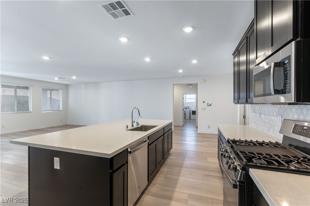 9570 Thistle Creek Avenue