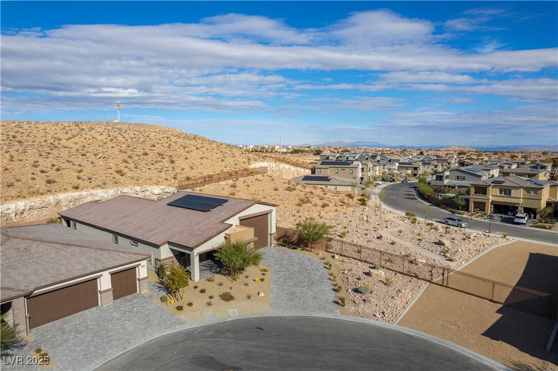 9570 Thistle Creek Avenue