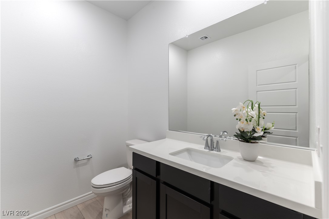 9570 Thistle Creek Avenue