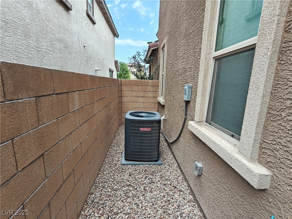 8105 Switchback Run Street