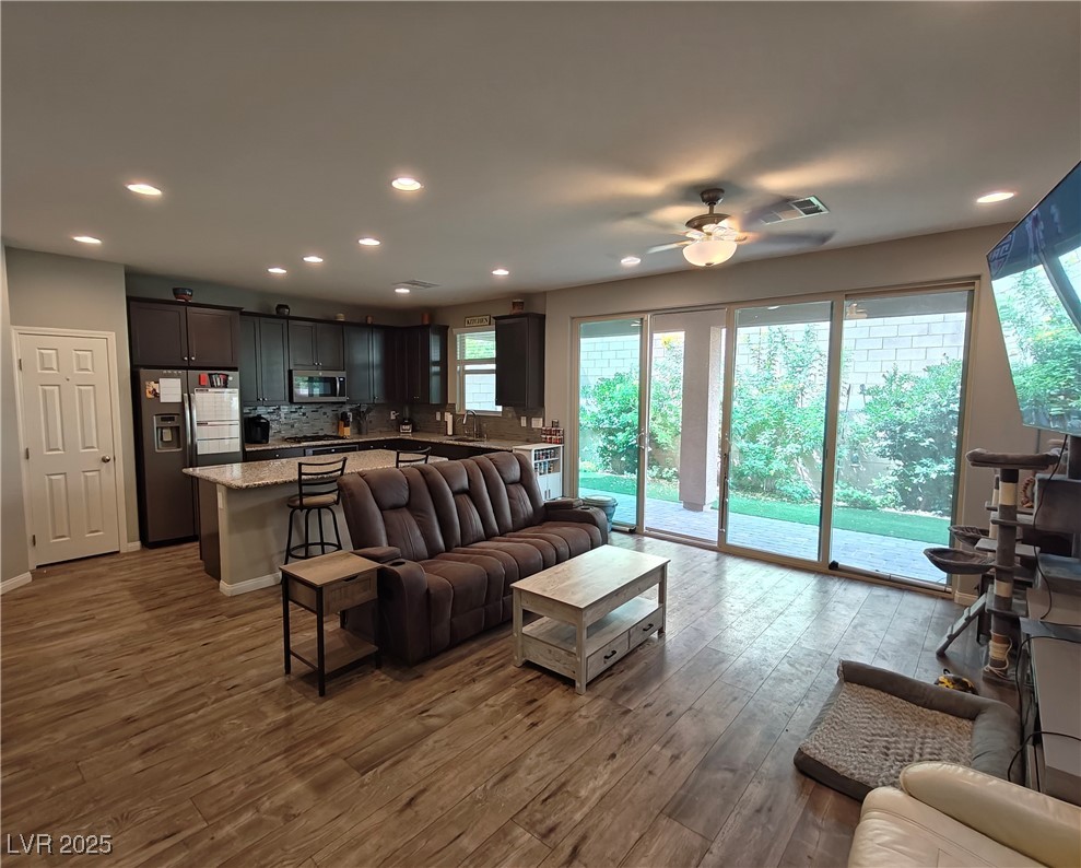 8105 Switchback Run Street