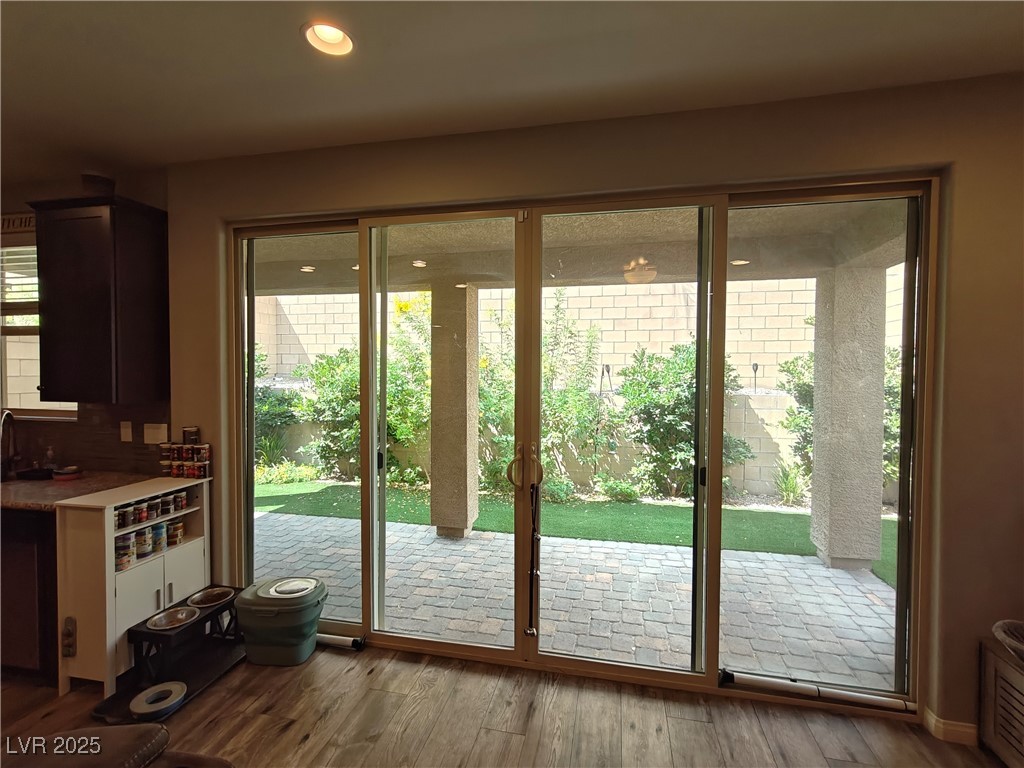 8105 Switchback Run Street