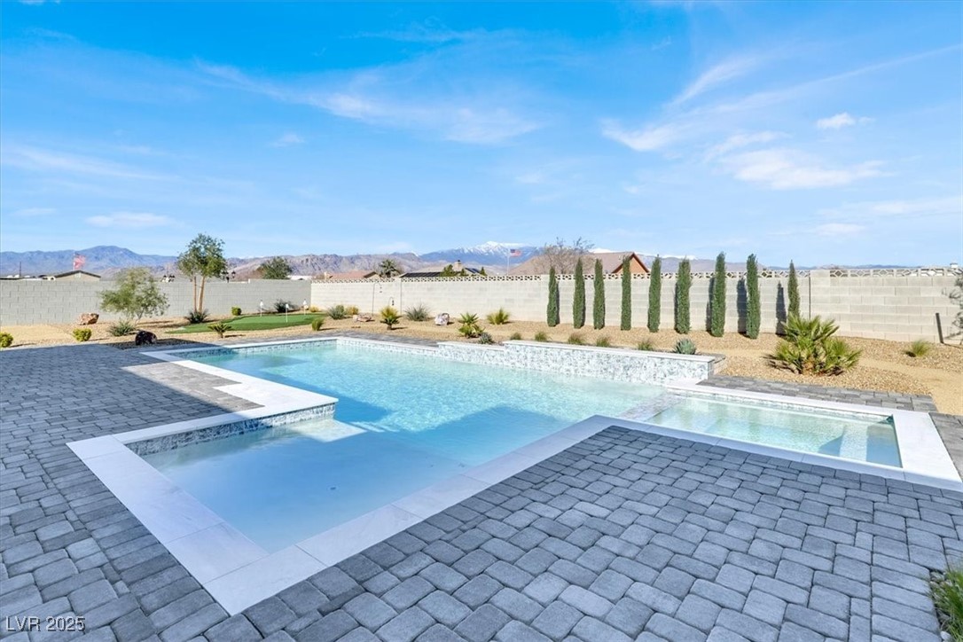 6331 Sundance Street