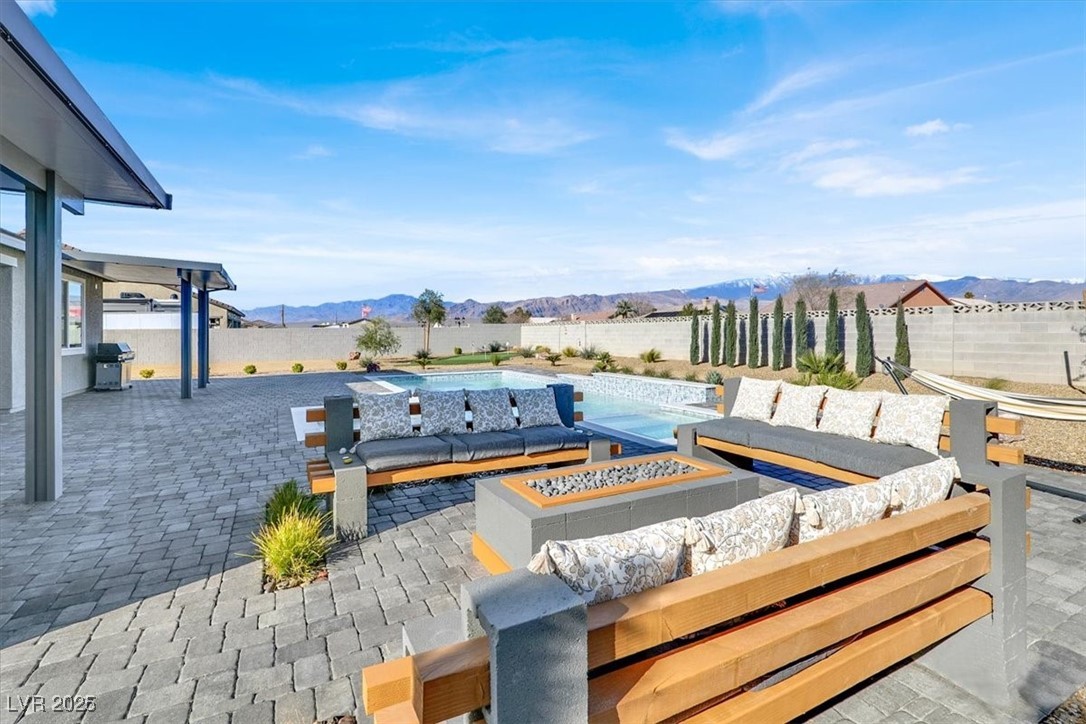 6331 Sundance Street