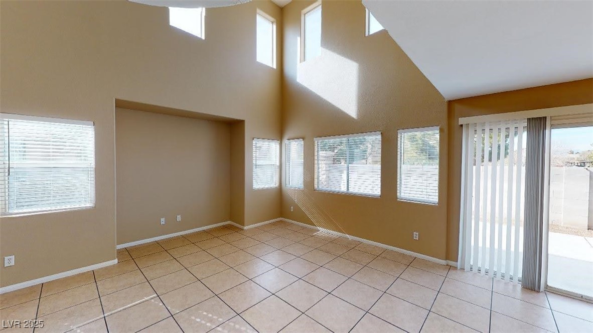 10245 Missouri Meadows Street