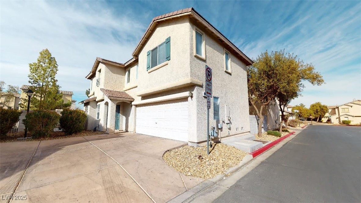 10245 Missouri Meadows Street