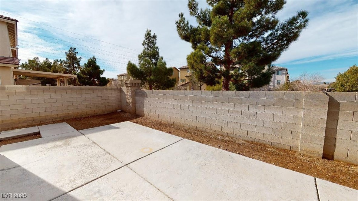 10245 Missouri Meadows Street