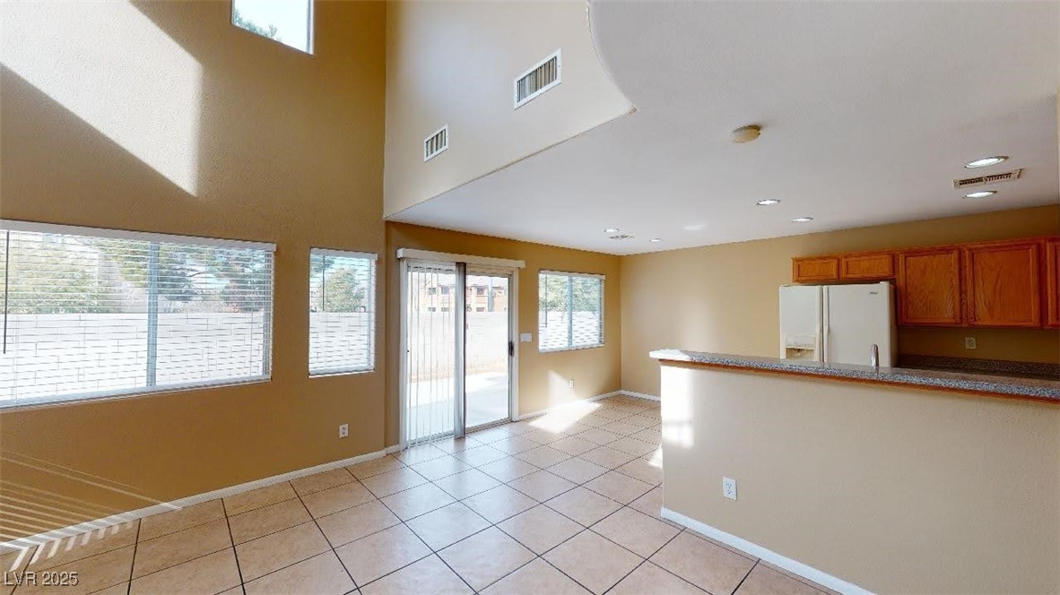 10245 Missouri Meadows Street