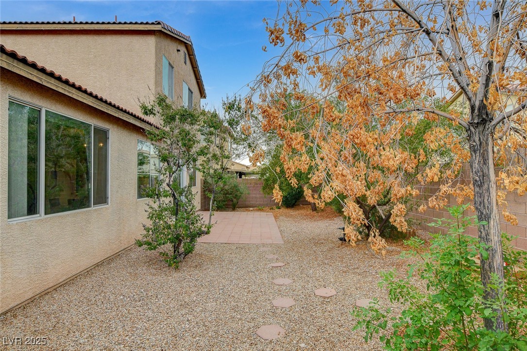 7427 Wagonwheel Ranch Way