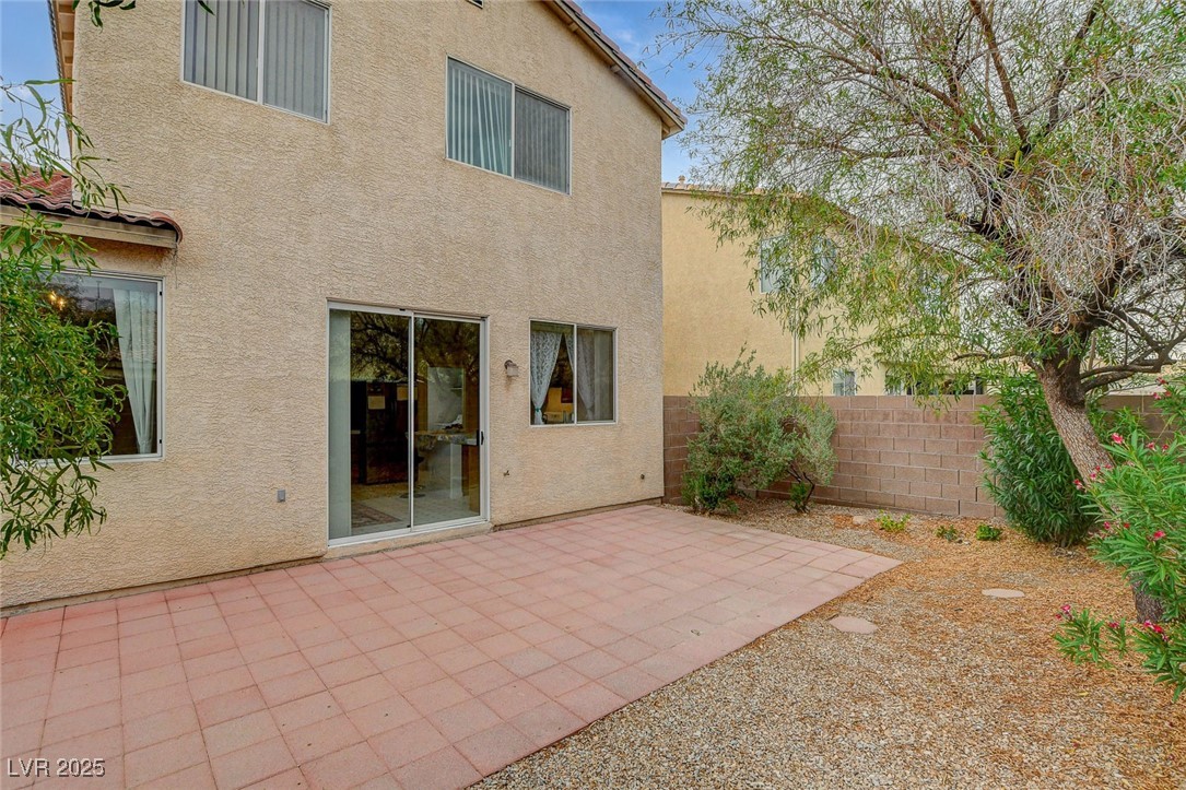 7427 Wagonwheel Ranch Way