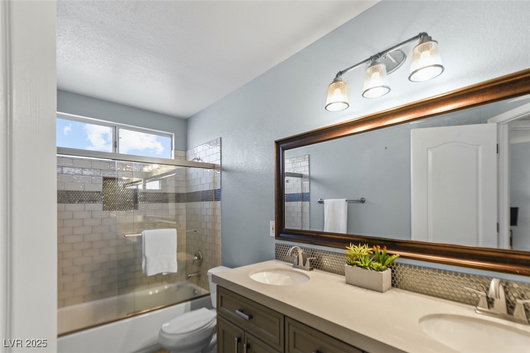 1725 Tesara Vista Place