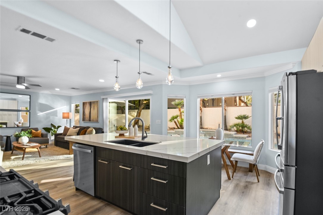 1725 Tesara Vista Place