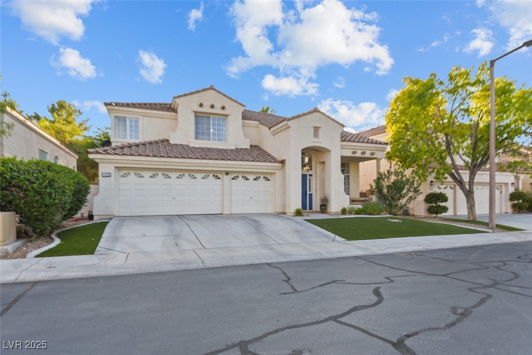 1725 Tesara Vista Place