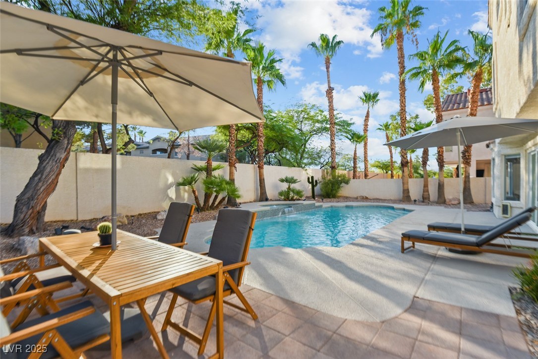 1725 Tesara Vista Place