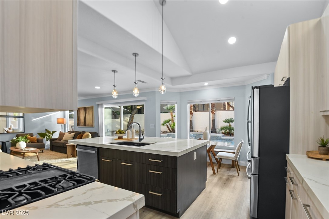 1725 Tesara Vista Place