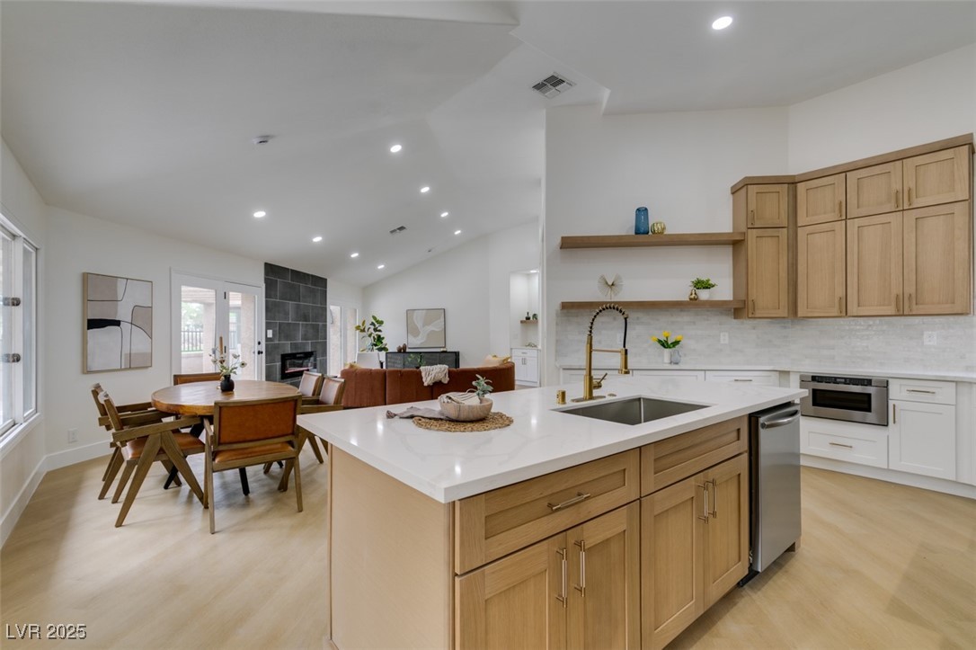 7157 Mission Hills Drive