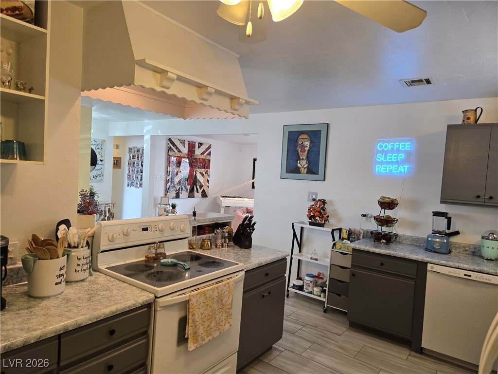 2706 Colanthe Avenue