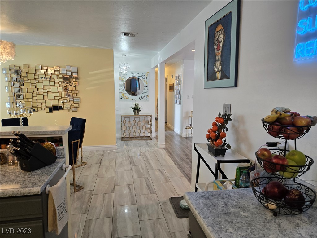 2706 Colanthe Avenue