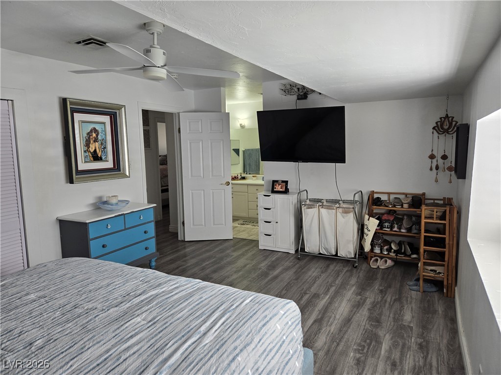 2706 Colanthe Avenue