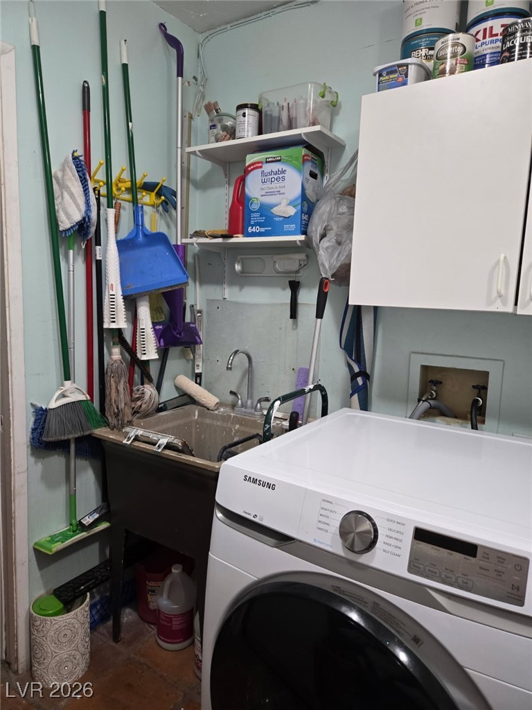 2706 Colanthe Avenue