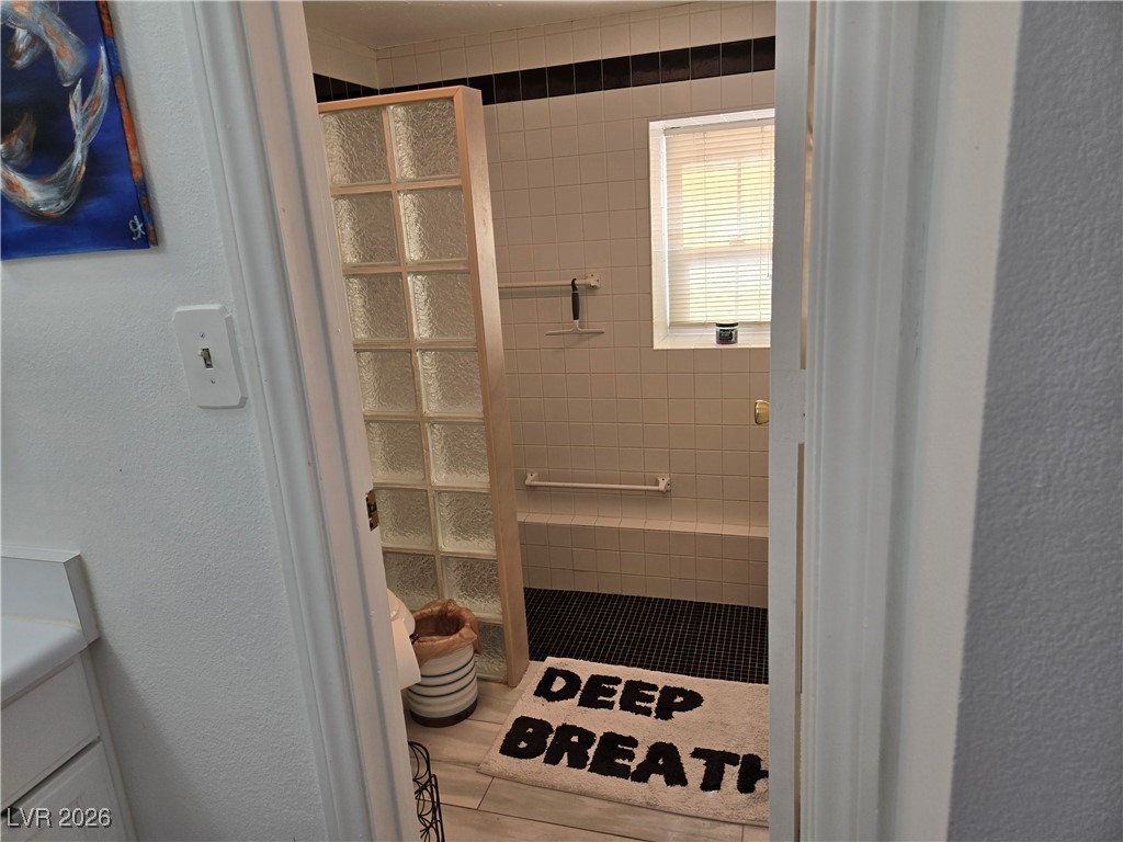 2706 Colanthe Avenue