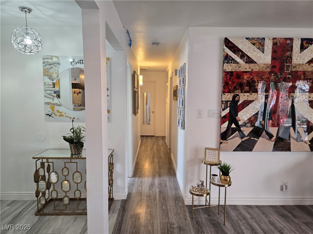 2706 Colanthe Avenue