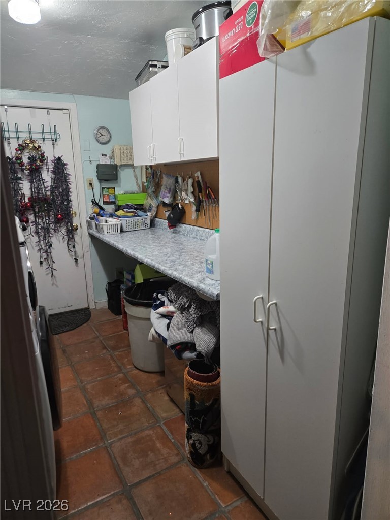 2706 Colanthe Avenue