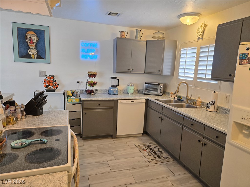 2706 Colanthe Avenue