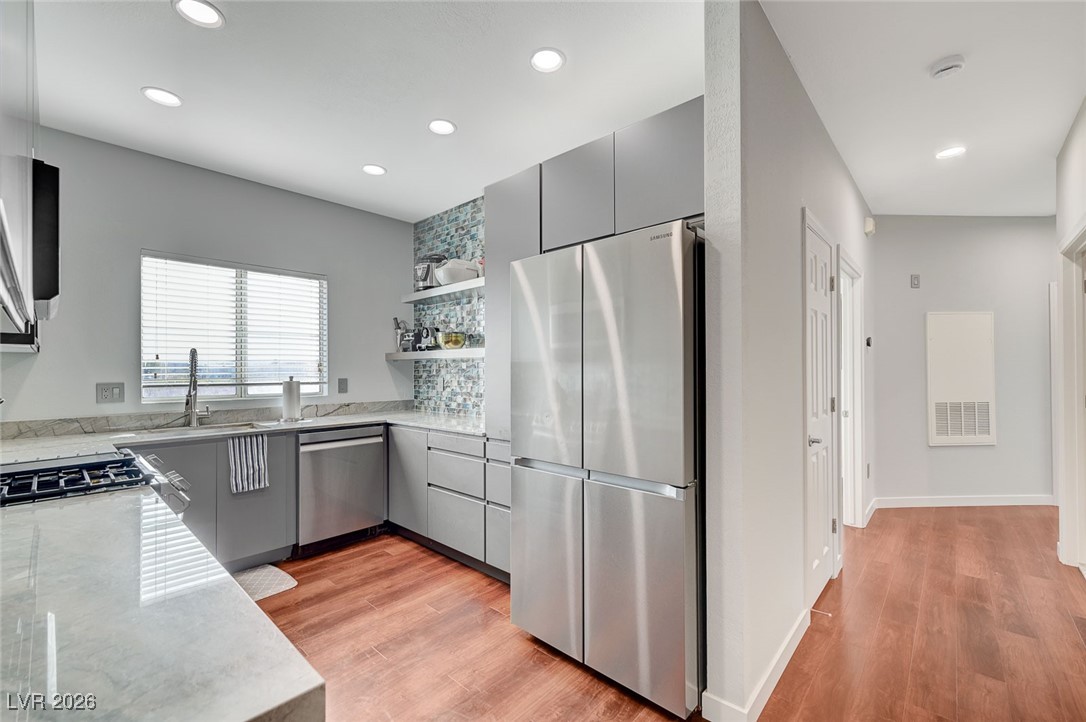 5250 South Rainbow Boulevard 2083