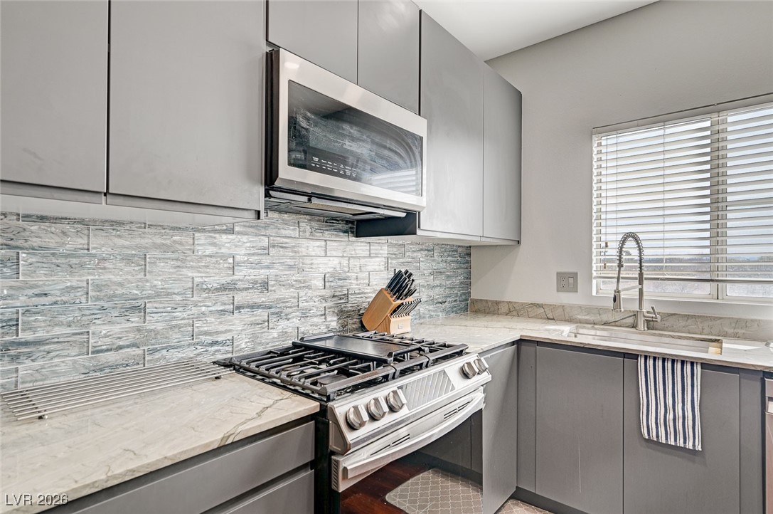5250 South Rainbow Boulevard 2083