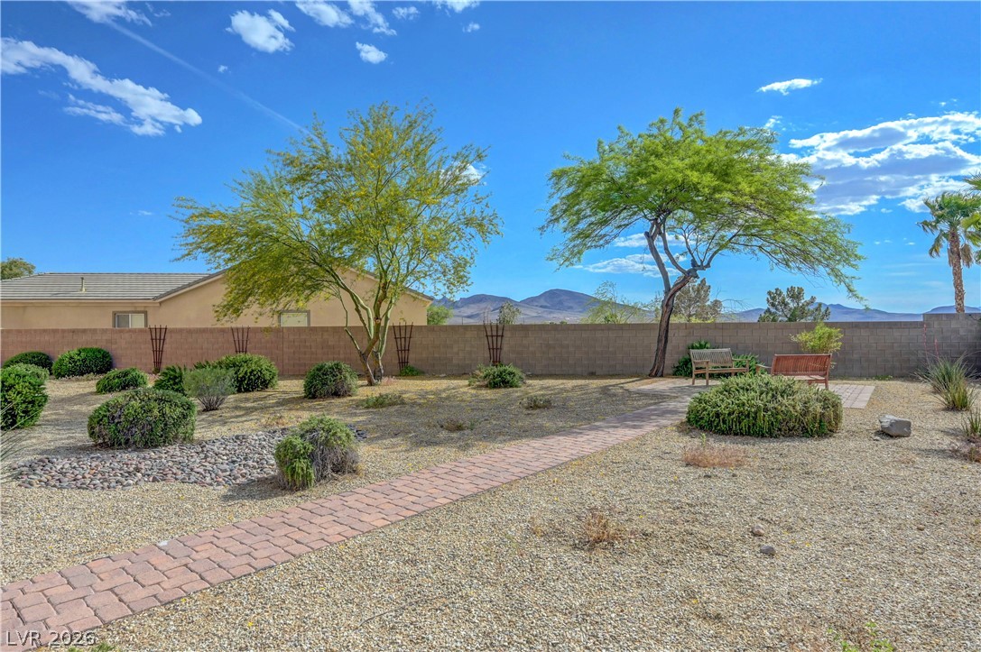 2764 Leys Burnett Avenue