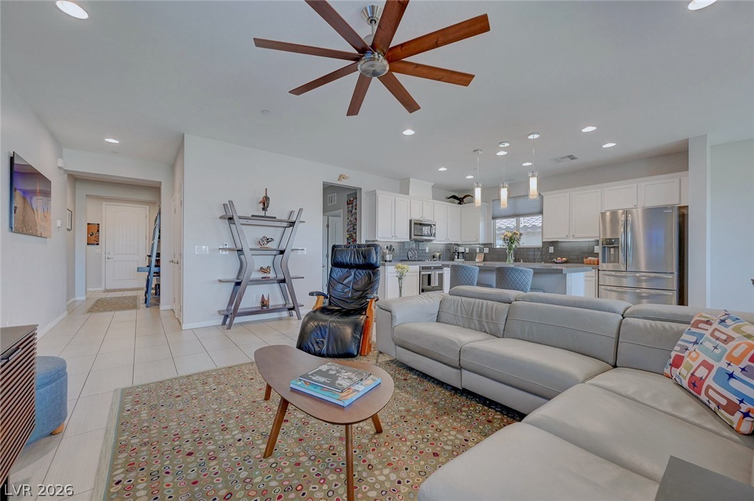 1621 Olivia Parkway