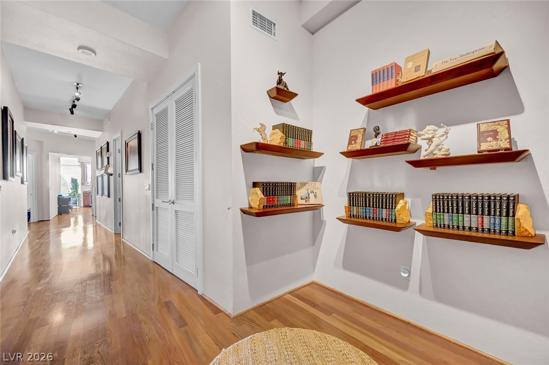 360 East Desert Inn Road 1403